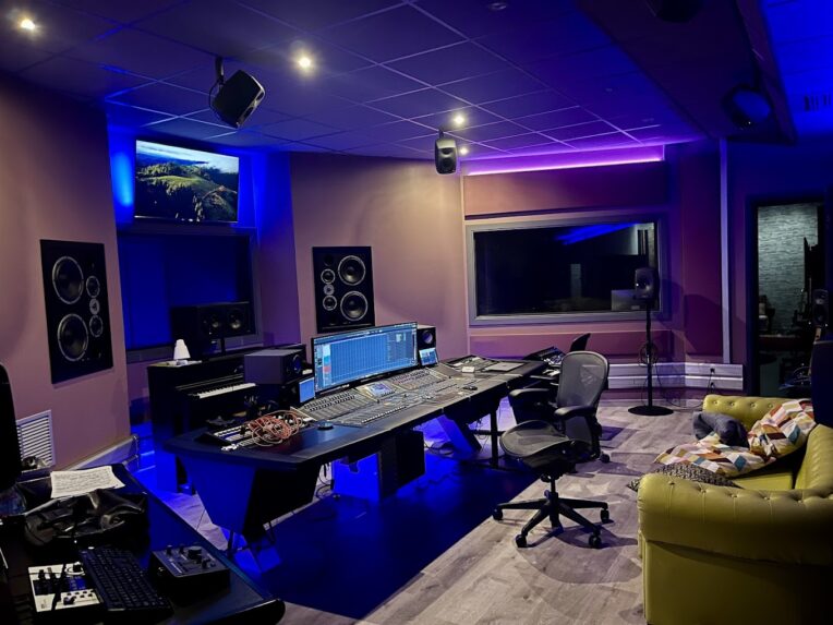 Estudio Dolby Atmos 7.1.4 en Aragón